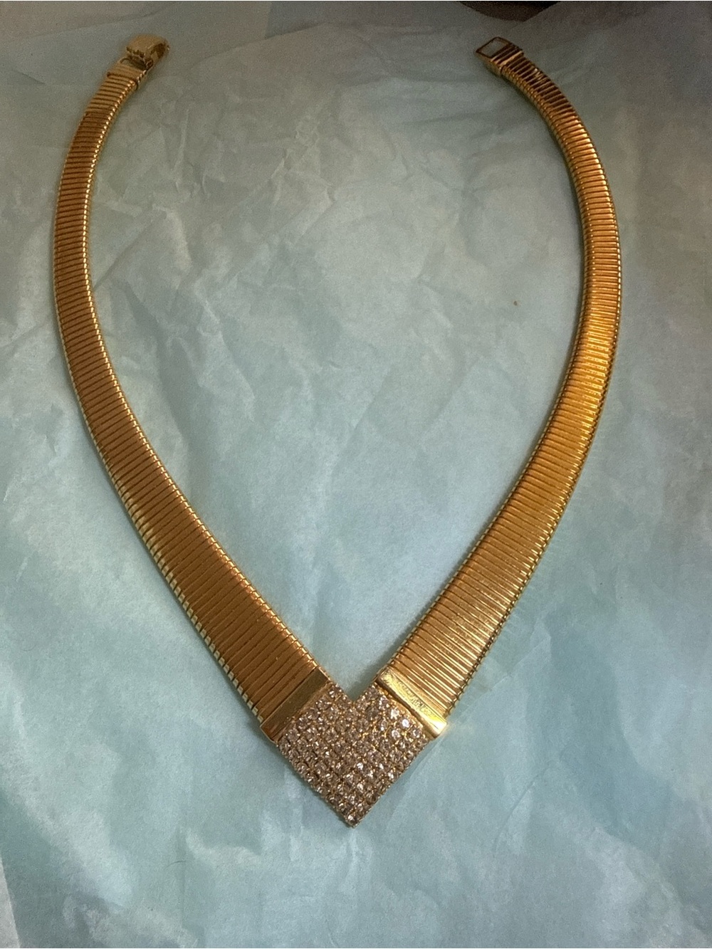 Vintage gold tone rhinestone statement collar necklace